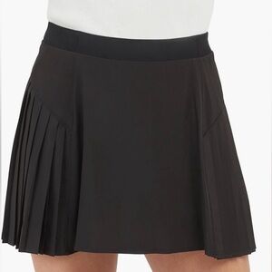 NWT SPANX Pleated Skort (Size: Medium) (Color: Black)